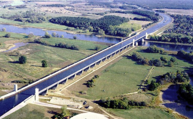 Photo 1, Magdeburg Water Bridge, Germany