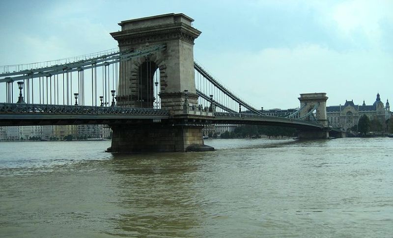 Photo 5, Szechenyi Chain Bridge, Budapest