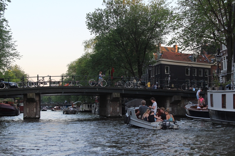 Фото 7, Каналы и мосты Амстердама, Нидерланды